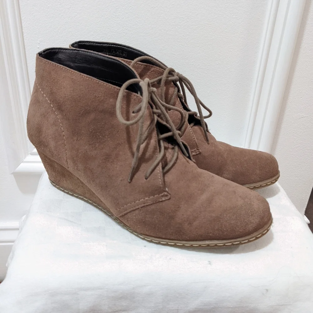Suede wedges by Franco Sarto